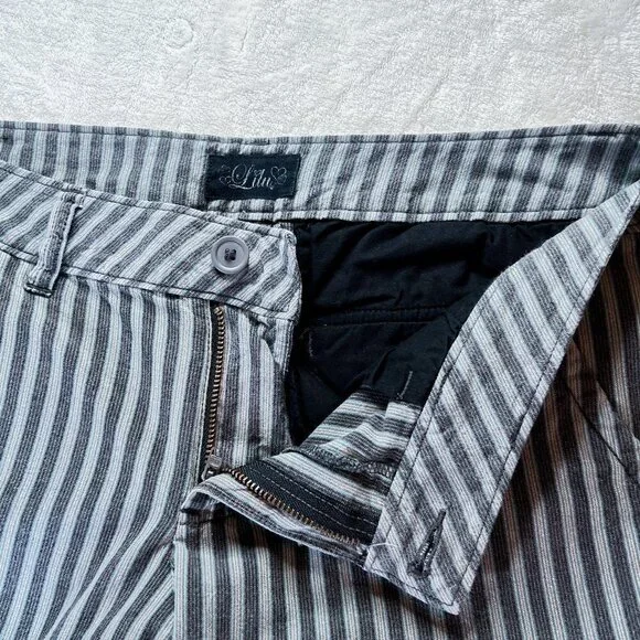Women's Lilu Brand Bermuda Shorts | Gray Striped | Size 5 | 100% Cotton - Picture 8 of 13